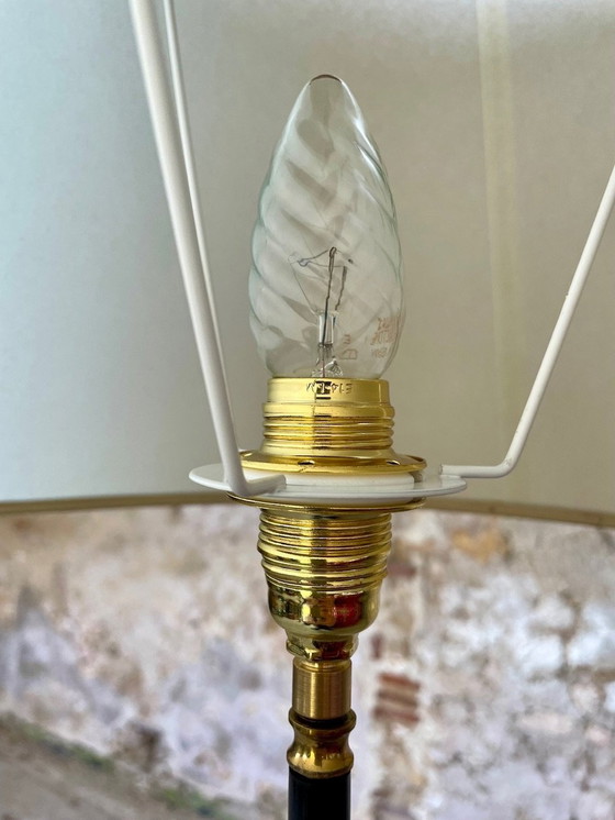 Image 1 of Vintage staande lamp met verguld messing decor op driepoot, 1960S