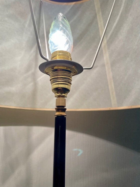 Image 1 of Vintage staande lamp met verguld messing decor op driepoot, 1960S