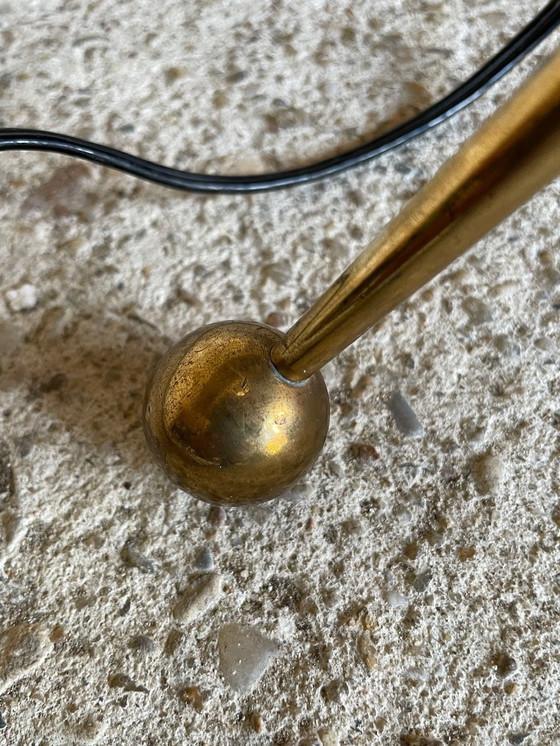 Image 1 of Vintage staande lamp met verguld messing decor op driepoot, 1960S