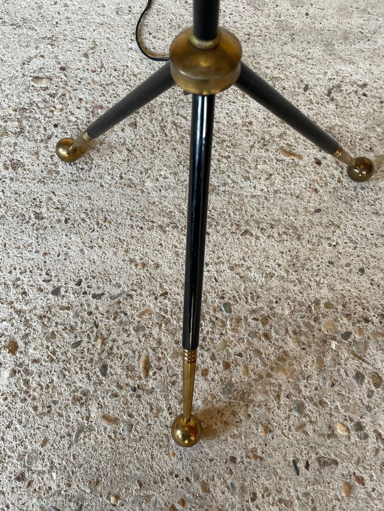 Image 1 of Vintage staande lamp met verguld messing decor op driepoot, 1960S
