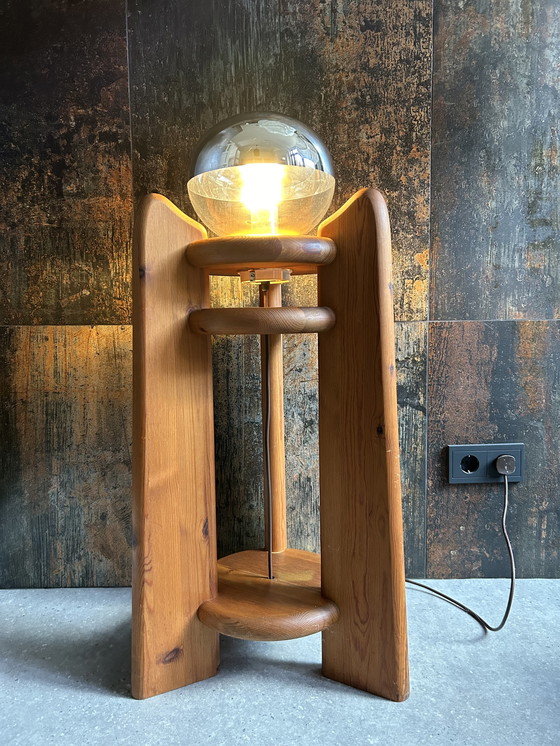 Image 1 of Brutalist eiken vloerlamp Jaren 70