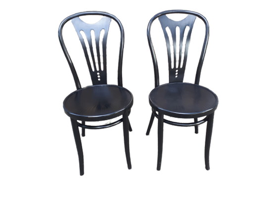 Image 1 of 2x zwarte Thonet stoelen