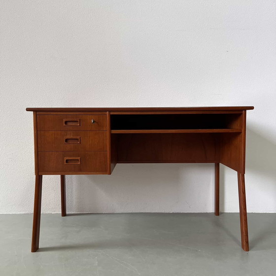 Image 1 of Vintage bureau 2 kanten 