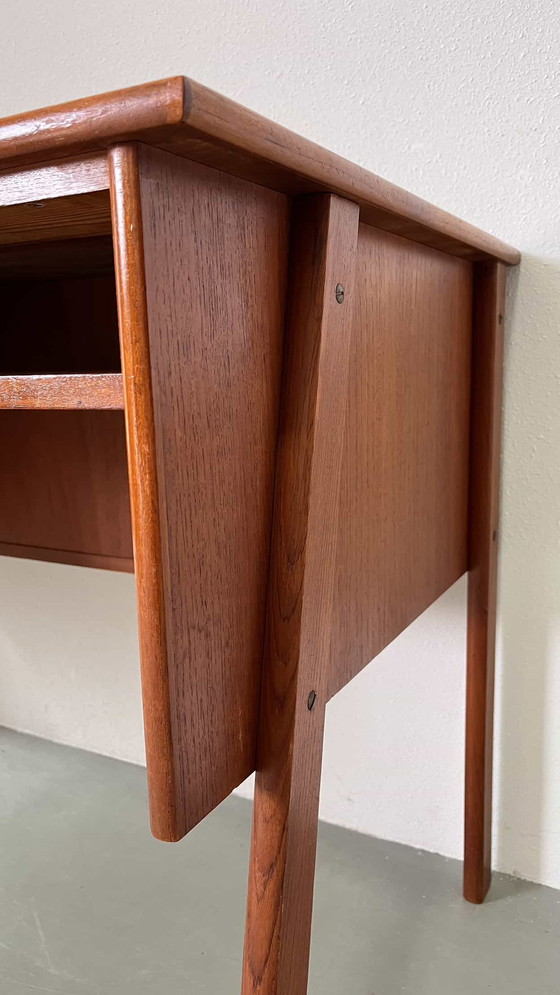 Image 1 of Vintage bureau 2 kanten 