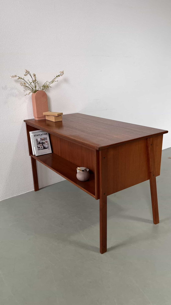 Image 1 of Vintage bureau 2 kanten 