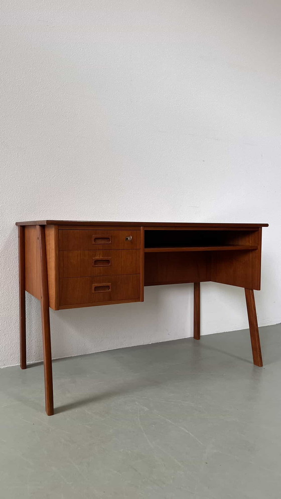 Image 1 of Vintage bureau 2 kanten 