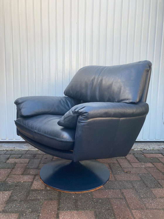 Image 1 of Lederen fauteuil van Leolux