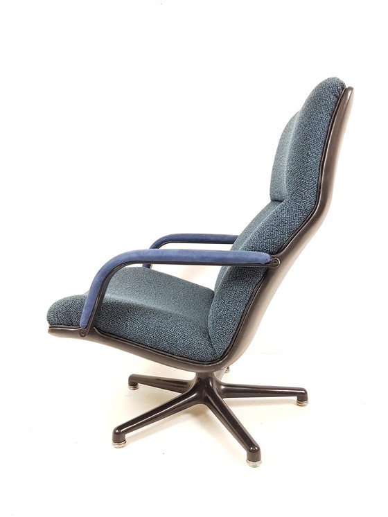 Image 1 of Artifort swivel chair blue | bureaustoel blauw F141