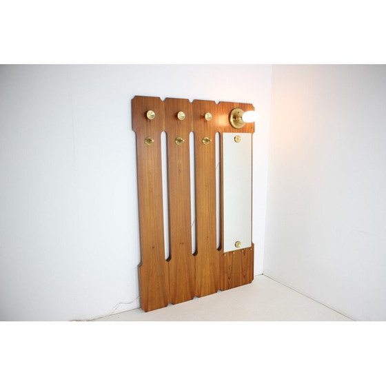 Image 1 of Vintage wandkapstok van hout en messing, Tsjecho-Slowakije 1960