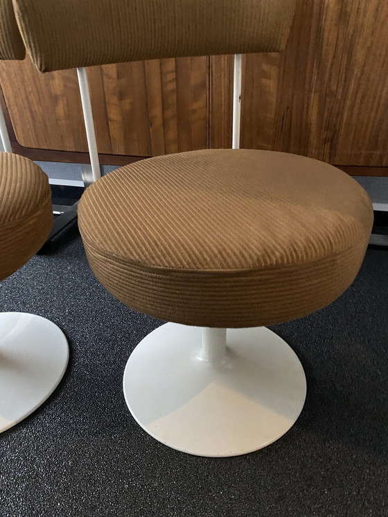 Image 1 of 2 stuks space age swivel stoelen