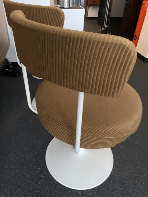 Image 1 of 2 stuks space age swivel stoelen