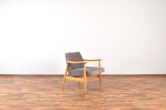 Image 1 of Mid Century Poolse lounge stoelen van J. Kędziorek, 1960S. Set van 2.