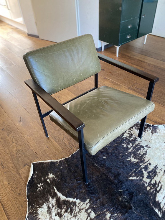 Image 1 of 2x Vintage Fauteuils Met Massief Houten Armleuning