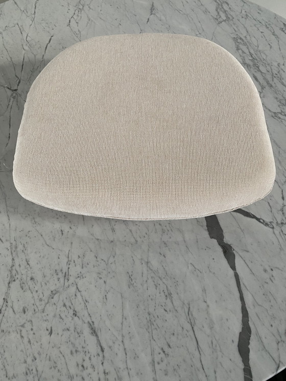 Image 1 of Vervangend Kussen Tulip Armchair - Creme kleur