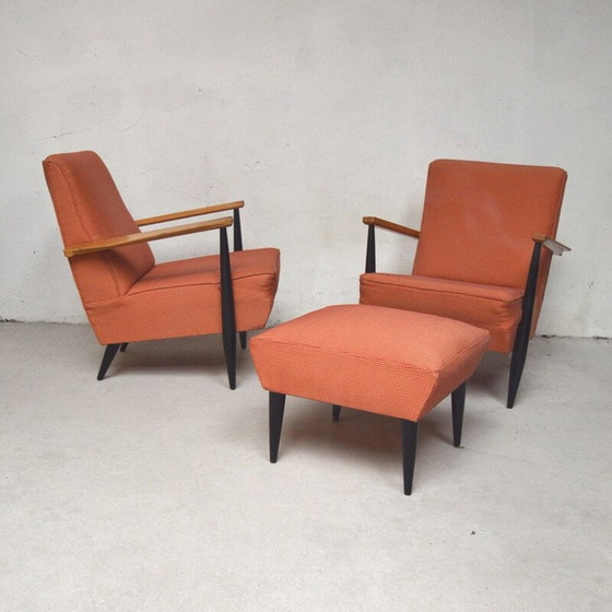 Image 1 of Paar vintage oranje stoffen fauteuils met voetenbank, 1960