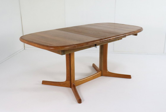 Image 1 of Dyrlund Verlengbare Ovalen Eettafel 'Bording' Vintage