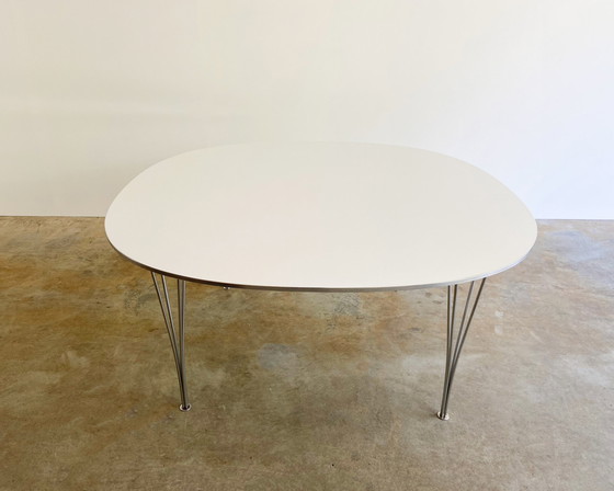 Image 1 of Fritz Hansen Super Circular door Bruno Mathsson