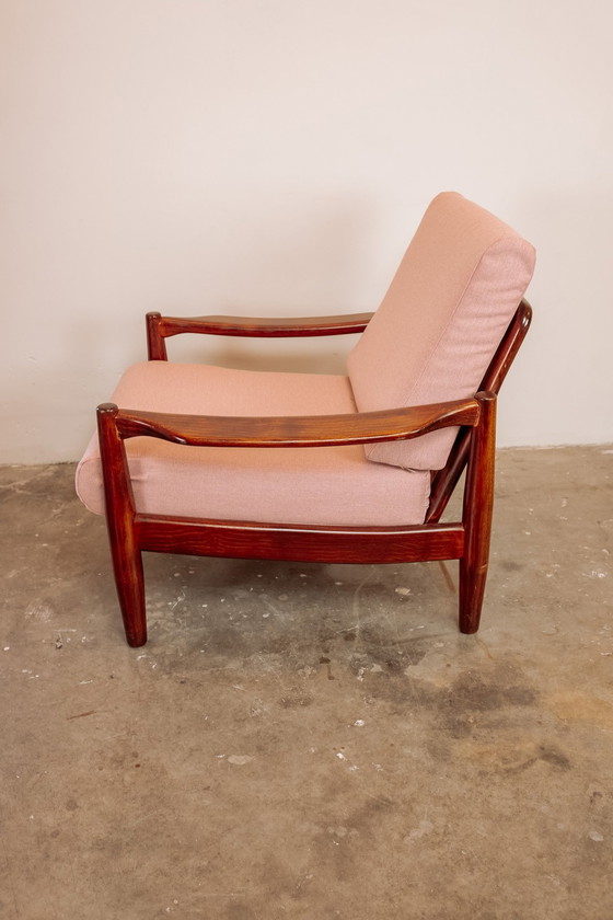 Image 1 of Vintage Teakhouten Jaren 60 Fauteuil - Nieuw Bekleed Lichtroze