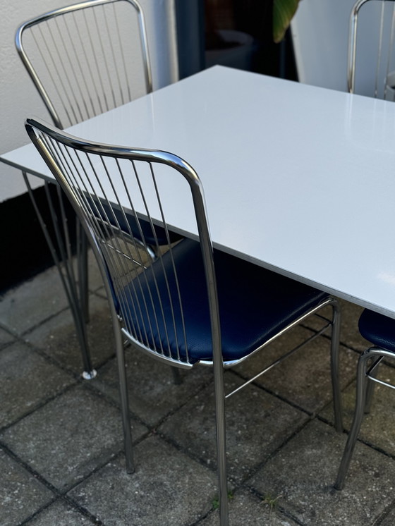 Image 1 of Fritz Hansen Tafel en 4x Nowy Styl Eetkamerstoelen