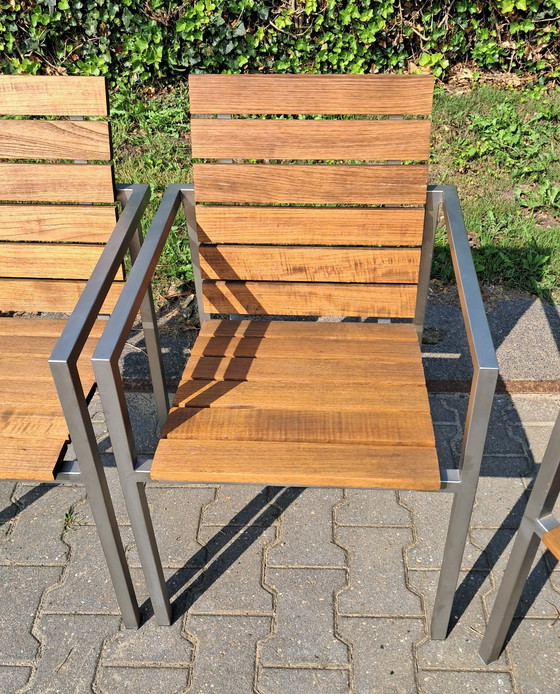 Image 1 of 4 Tribu Inox Natal Alu Teak Stoelen Met Tribu Kussens