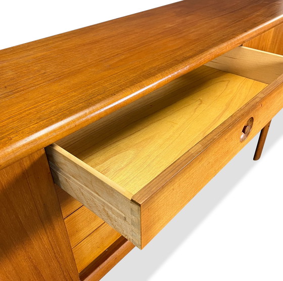 Image 1 of Vintage Deens design HW Klein voor Bramin teakhouten dressoir