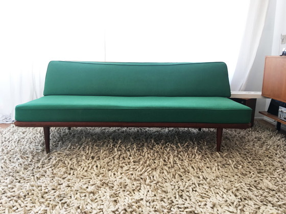 Image 1 of Mid Century Deens Dagbed