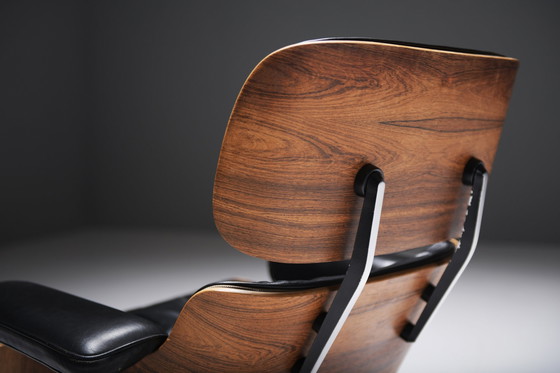 Image 1 of Eames lounge stoel van Ray & Charles Eames door Mobilier International voor Herman Miller