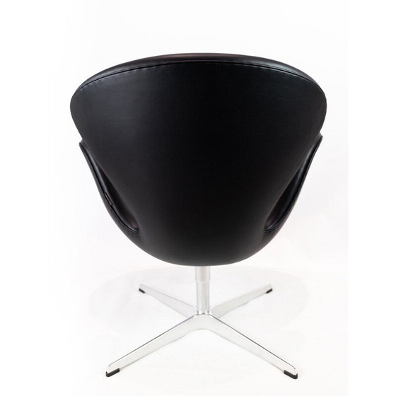 Image 1 of Paar vintage zwanenfauteuils "3320" van Arne Jacobsen voor Fritz Hansen, 1958