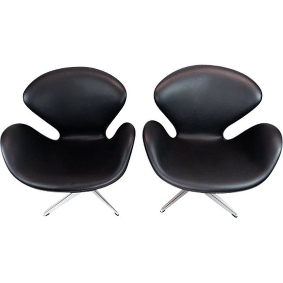 Image 1 of Paar vintage zwanenfauteuils "3320" van Arne Jacobsen voor Fritz Hansen, 1958