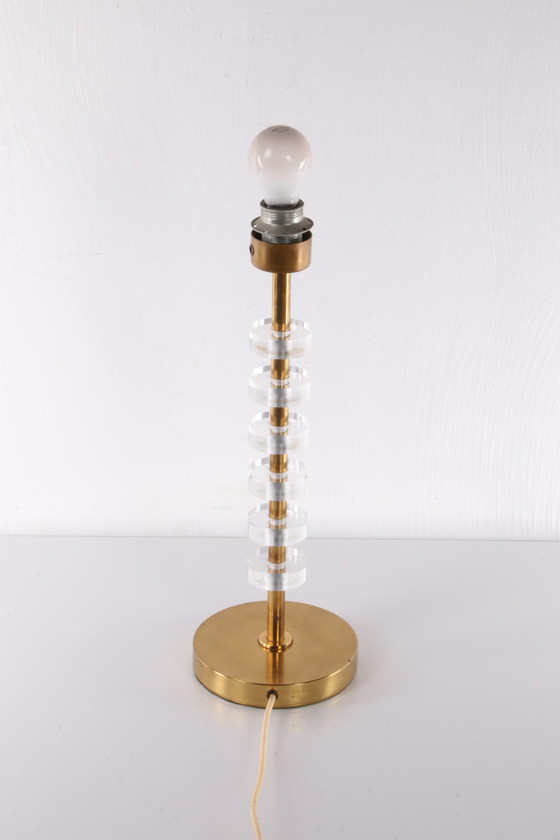 Image 1 of Regency Messing Plexiglas Tafellamp Lucite Brass 1970s,Italie