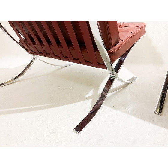 Image 1 of Paar vintage Bourgondisch leren Barcelona fauteuils van Mies Van Der Rohe voor Knoll, jaren 1990