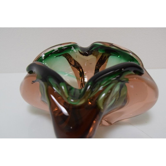 Image 1 of Vintage asbak in metallurgisch glas van Glasswork Novy Bor, Tsjecho-Slowakije 1960