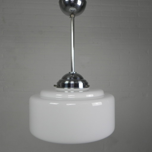 Art Deco hanglamp met getrapte glazen kap