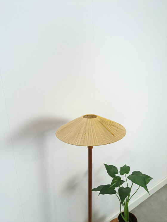 Image 1 of Staande Lamp Met Notenfineer En Stoffen Draad Kap, Vloerlamp