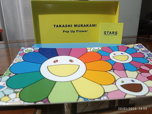 1 Schotel "Pop Up Flower" van Takashi Murakami