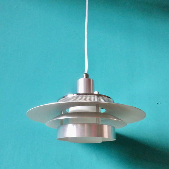 Image 1 of Vintage hanglamp van aluminium en opaline glas, Zweden 2000