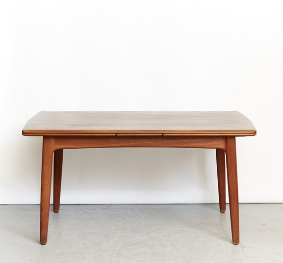 Image 1 of Svend Åge Madsen Teakhouten eettafel voor K. Knudsen