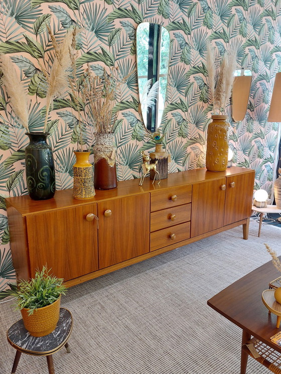 Image 1 of Vintage Dressoir Teak Fineer 70S Ronde Greep