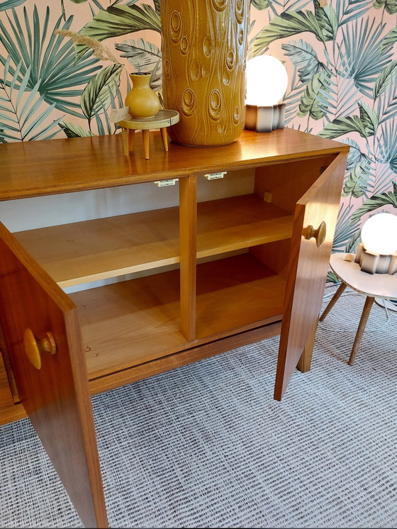 Image 1 of Vintage Dressoir Teak Fineer 70S Ronde Greep