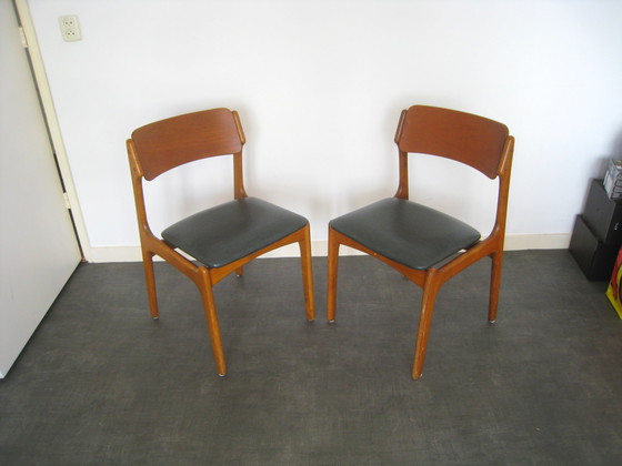 Image 1 of 2 x buiten Meubels Erik Buch teak model 49 stoelen