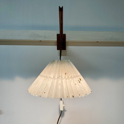 Wandlamp Scandinavisch design 1950.