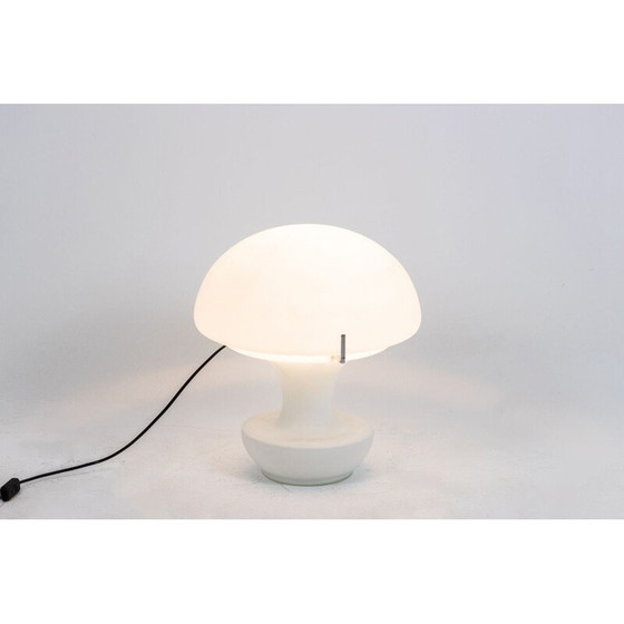 Image 1 of Vintage "Mushroom" lamp in opaline glas, 1970