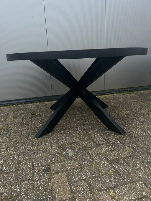 Matrix Eettafel Mangohout Zwart Rond 140Cm