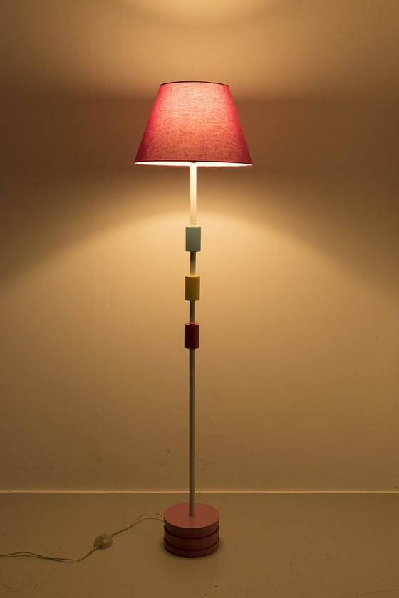 Image 1 of Post-moderne vloerlamp