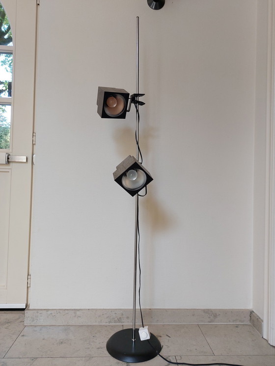 Image 1 of Raak vloerlamp