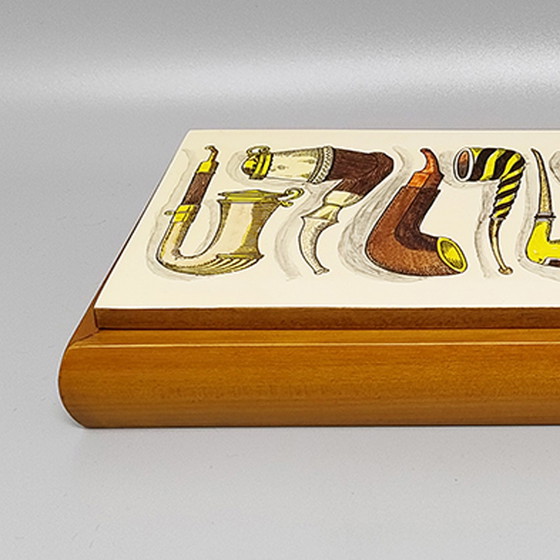 Image 1 of Prachtige speelkaartenbox uit 1980 van Piero Fornasetti in uitstekende staat. Gemaakt in Italië