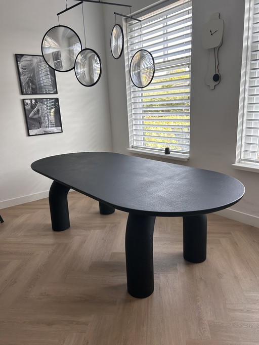 Mogg Elephante Eettafel Zwart