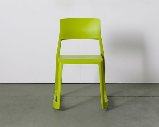 Image 1 of Vitra Tip Ton stoel Lime Groen