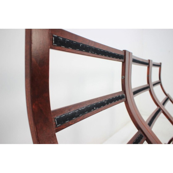 Image 1 of Vintage 3-zitsbank Bentwood van Ton, Tsjecho-Slowakije 1980