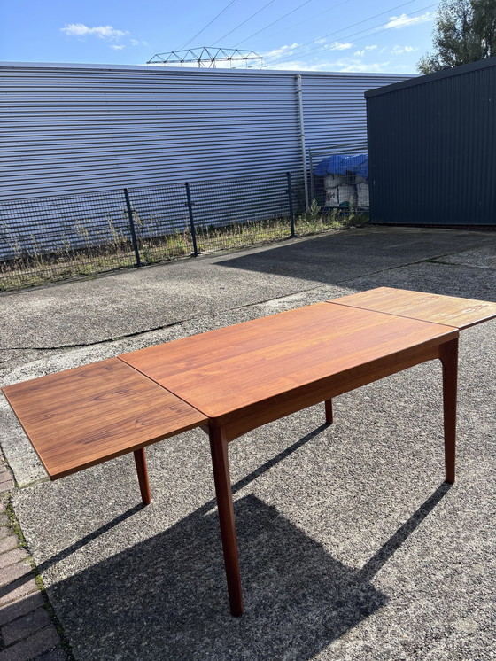 Image 1 of Vintage Teak Eettafel Uitschuifbaar 